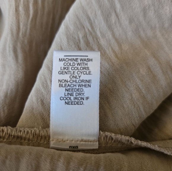 Women's Ruffle Top - Picture 9 of 10